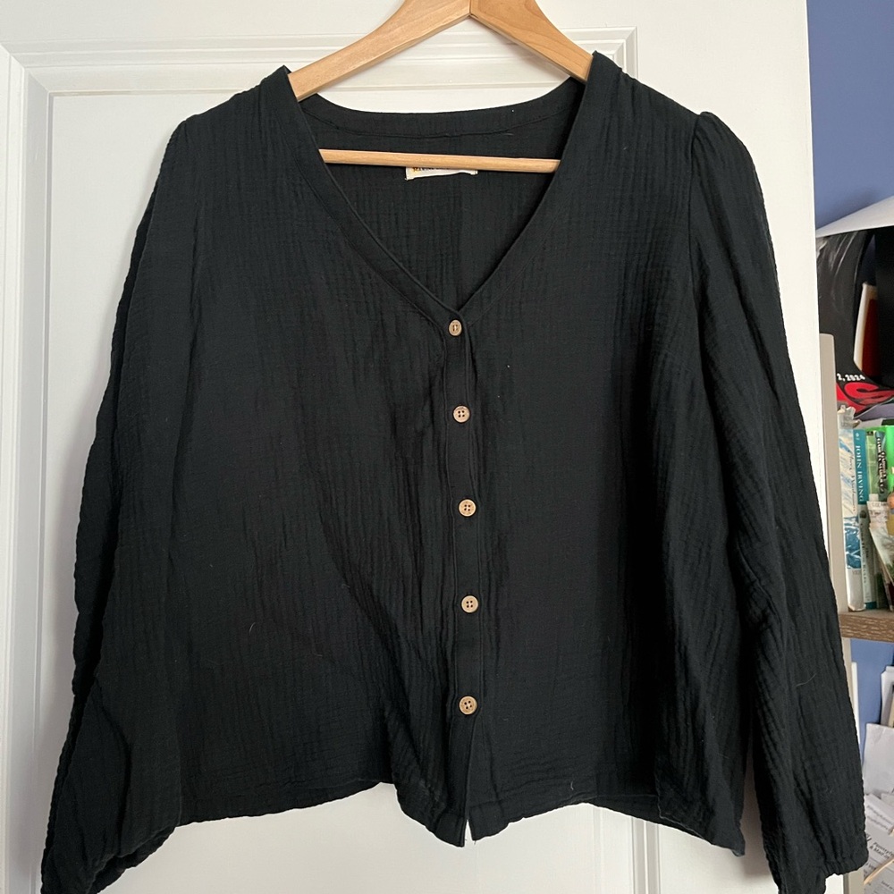 Black button up top from Marine Layer XL